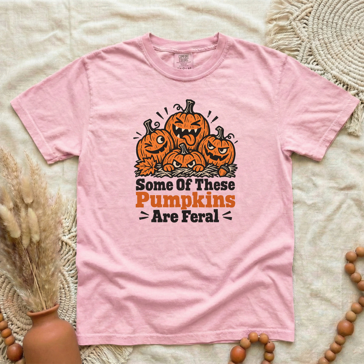 QRRH1T1X__p94_D009_SomeOfThesePumpkinsAreFeral_alt3_L.png