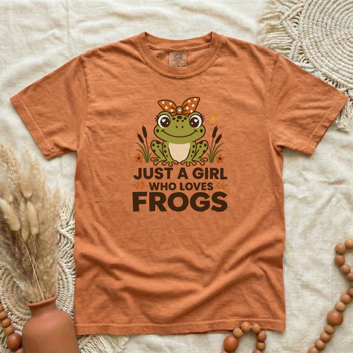 Just A Girl Who Loves Frogs T-Shirt | Funny Women's Tee