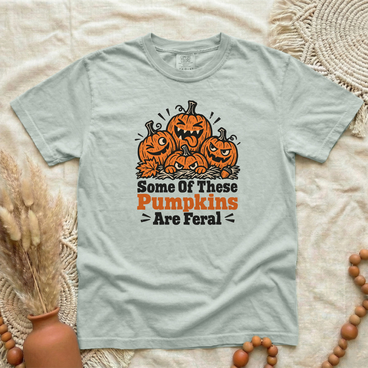 QRRH1T1X__p94_D009_SomeOfThesePumpkinsAreFeral_alt3_L.png