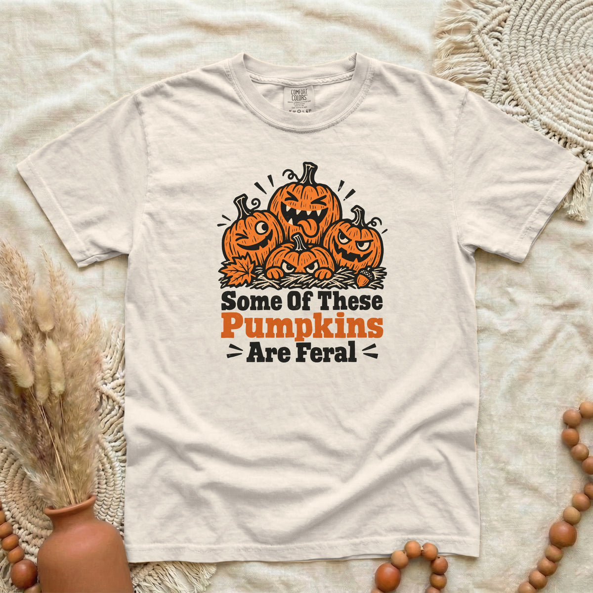 QRRH1T1X__p94_D009_SomeOfThesePumpkinsAreFeral_alt3_L.png